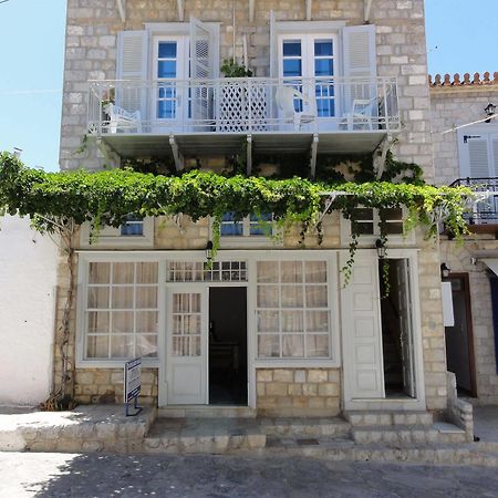 Botsis Guest House Hydra  Exterior photo